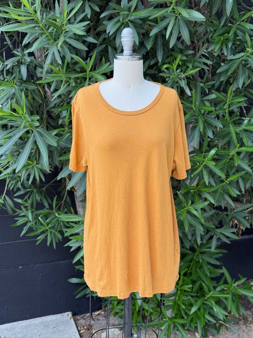 Jenni Kayne short sleeve t-shirt - Size M
